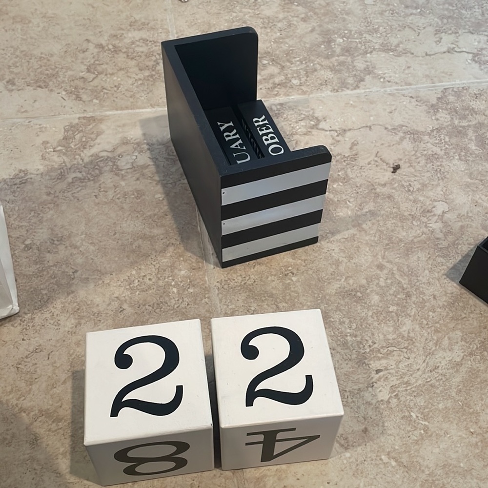 Block calendar - Picture 3 of 3